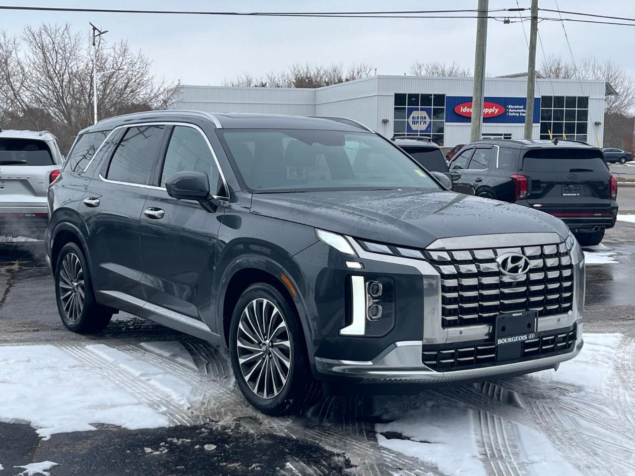 2023 Hyundai PALISADE Ultimate Calligraphy 7-Passenger AWD Photo