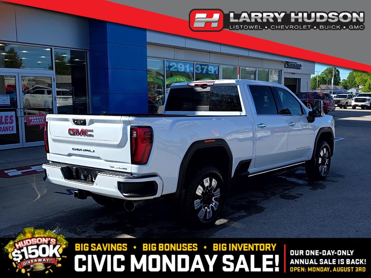 2026 GMC Sierra 3500 HD 4WD Crew Cab Standard Box Denali Photo2