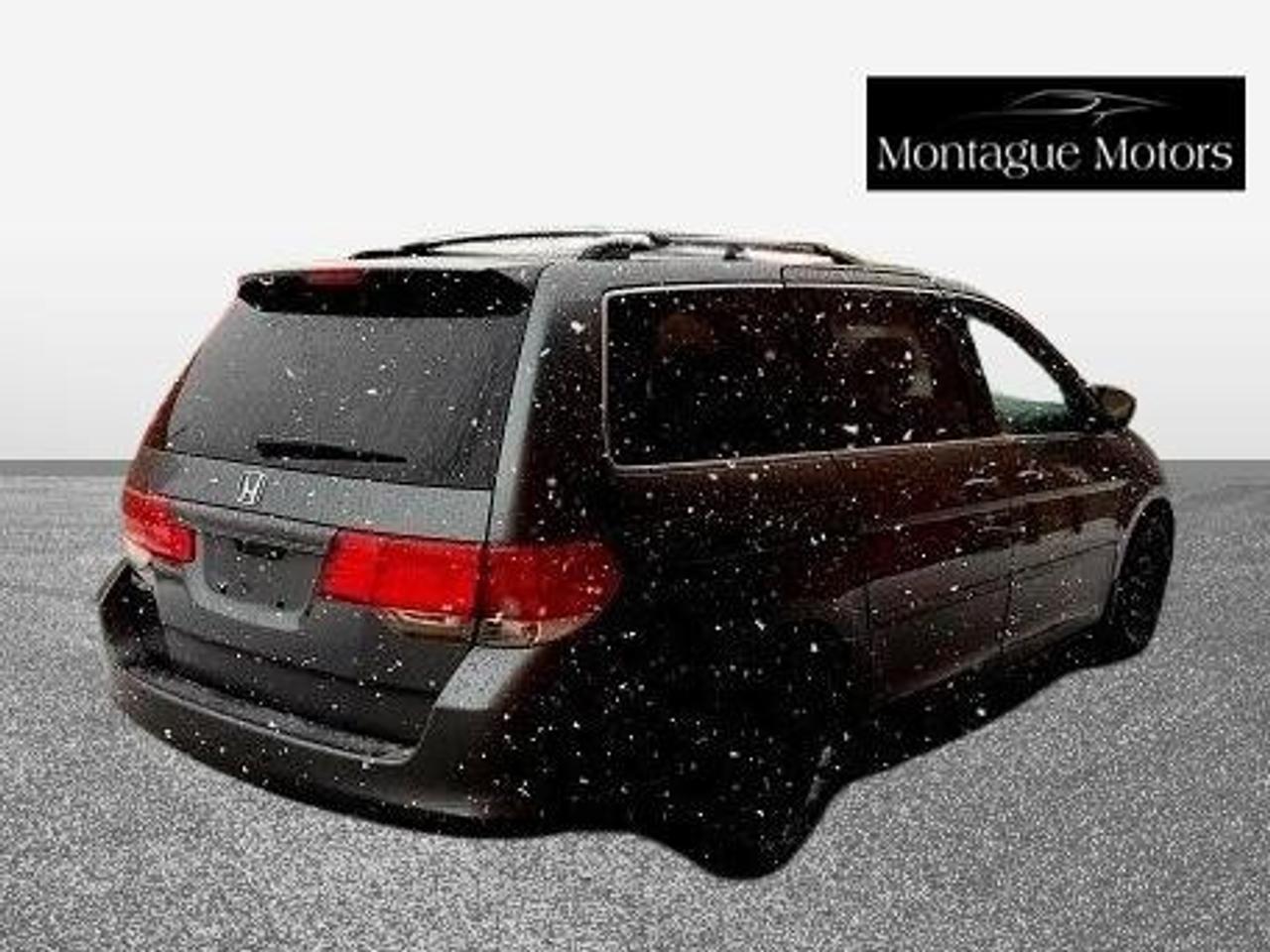 2010 Honda Odyssey SE Photo4