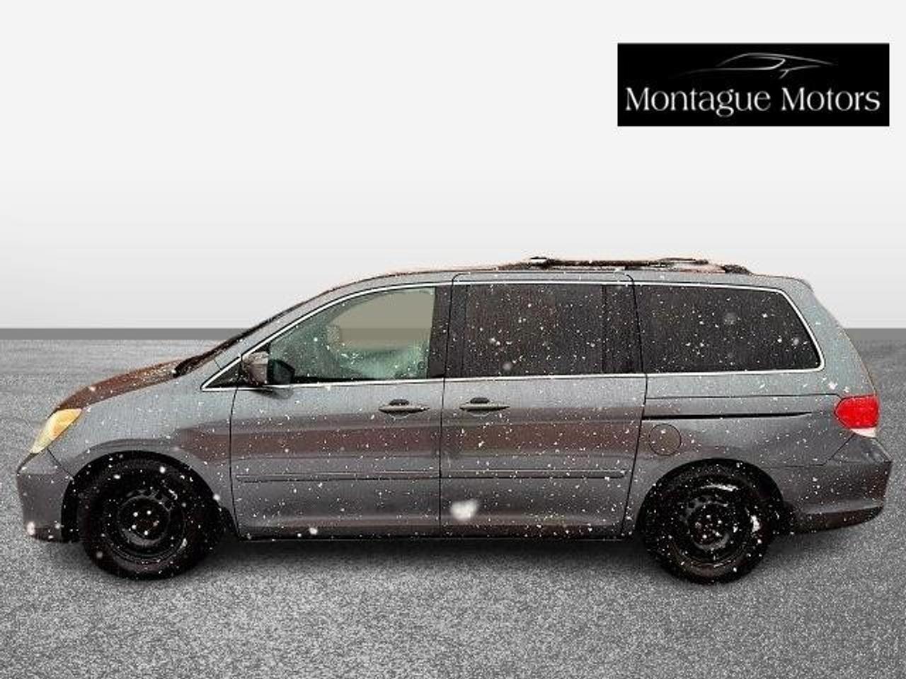 2010 Honda Odyssey SE Photo