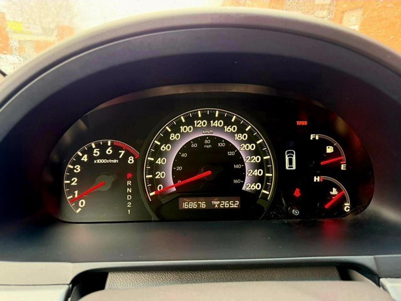 2010 Honda Odyssey SE Photo