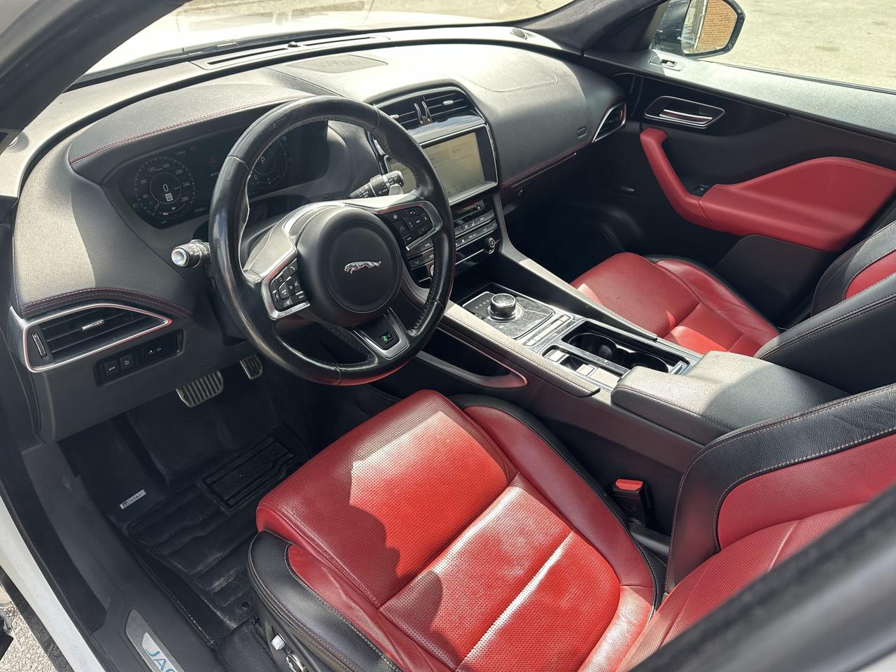 2019 Jaguar F-PACE 20d R-Sport Photo