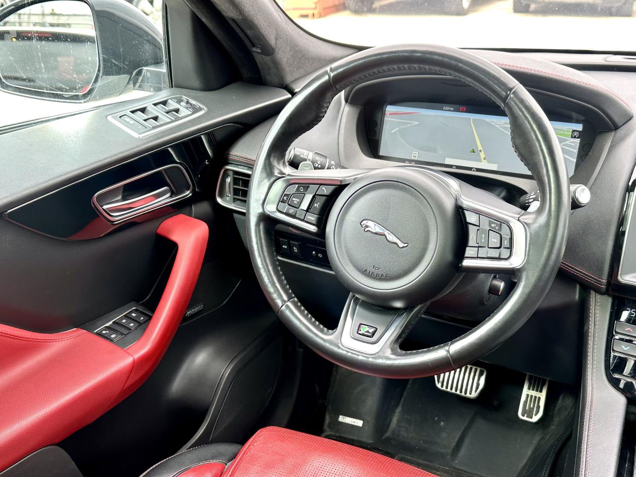 2019 Jaguar F-PACE 20d R-Sport Photo2