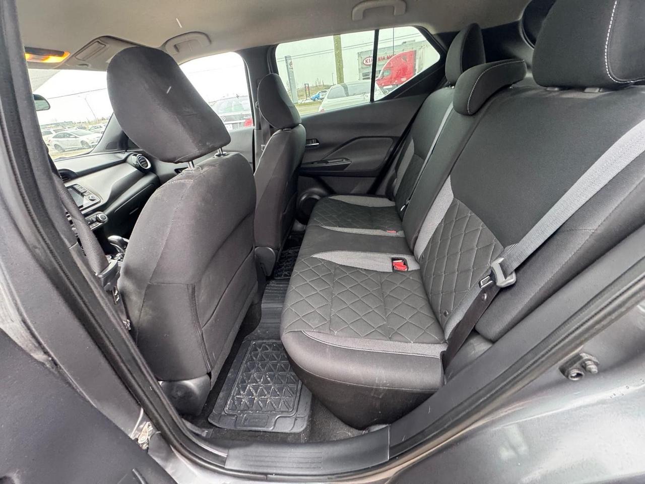 2018 Nissan Kicks SV, ONLY 128KMS, WELL MAINTAINED, CERTIFIED Photo