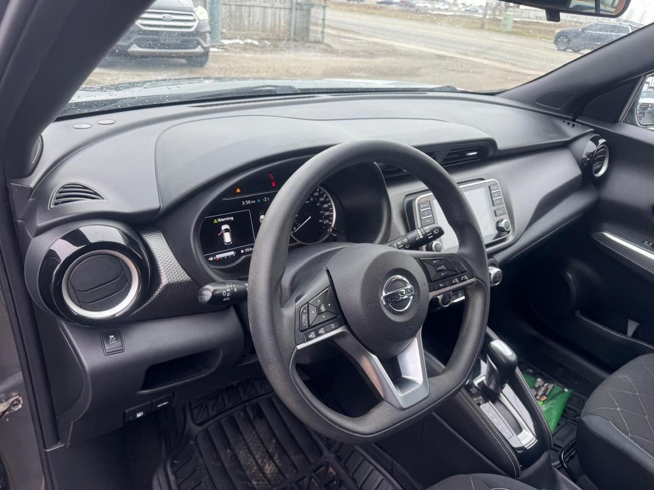 2018 Nissan Kicks SV, ONLY 128KMS, WELL MAINTAINED, CERTIFIED Photo