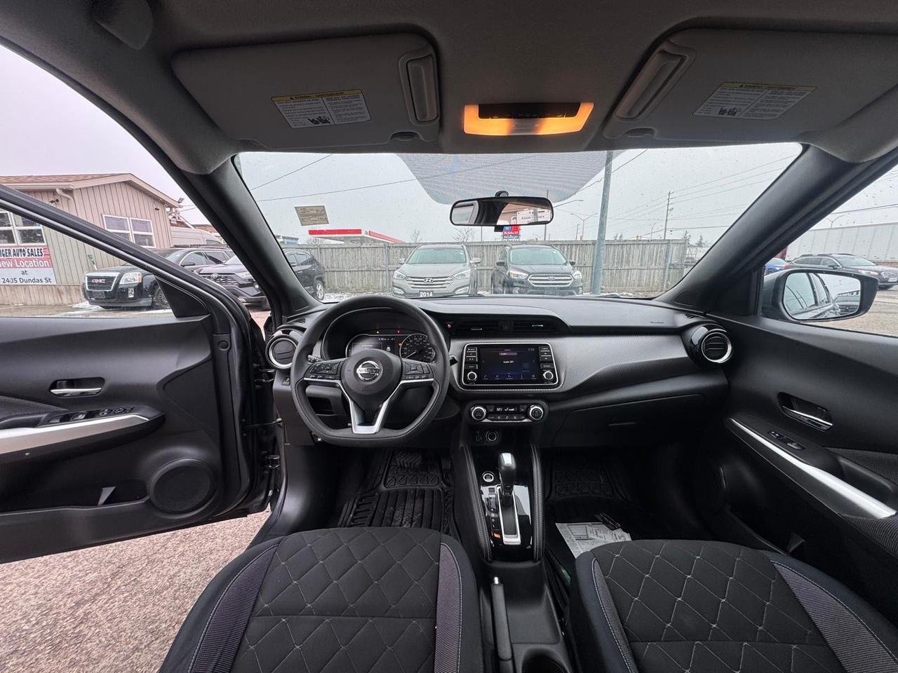 2018 Nissan Kicks SV, ONLY 128KMS, WELL MAINTAINED, CERTIFIED Photo