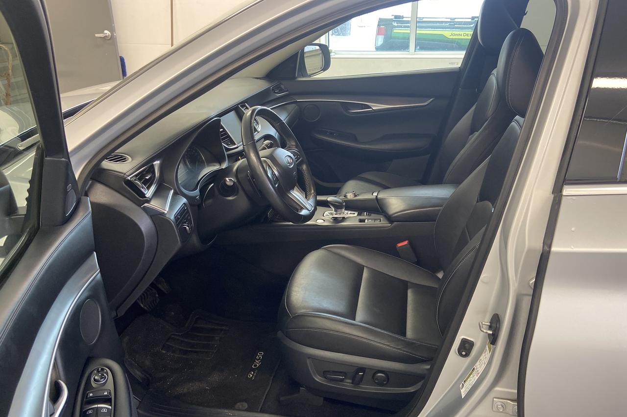 2020 Infiniti QX50 PURE Photo