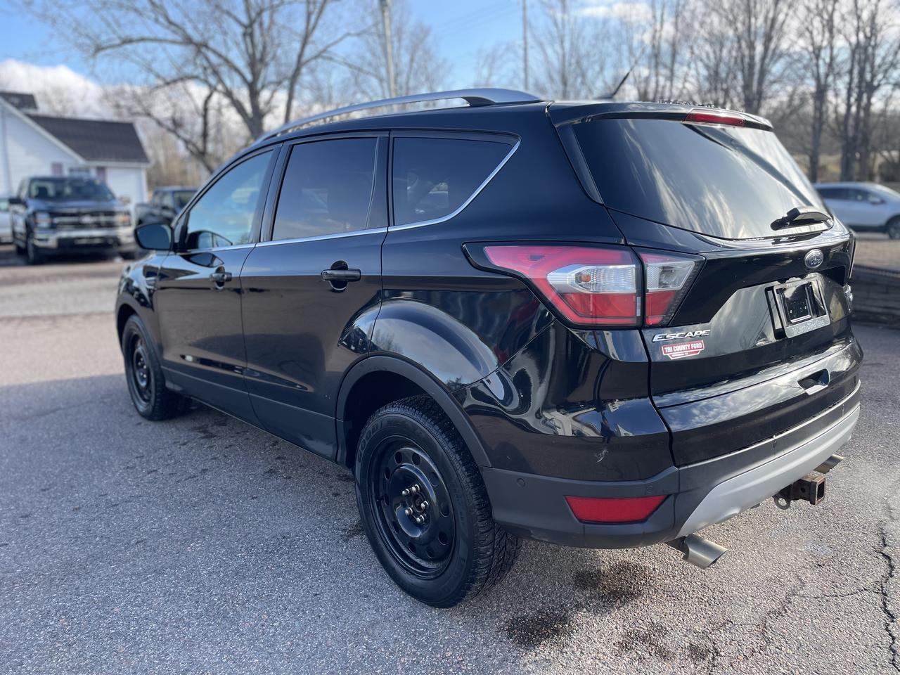 2017 Ford Escape Titanium Photo4
