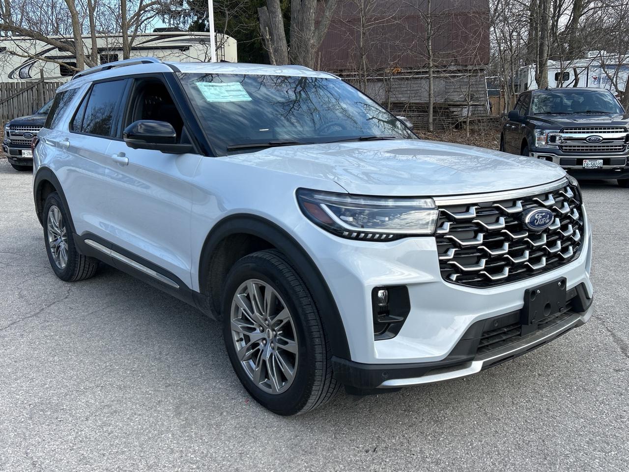 2026 Ford Explorer Platinum 4WD Photo2