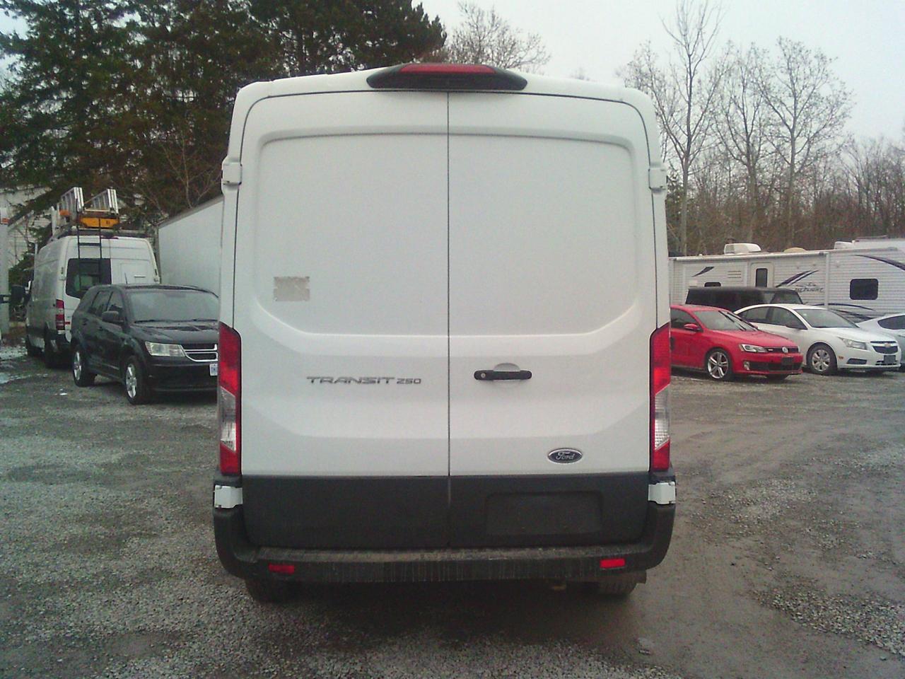 2021 Ford Transit Cargo Van T-250 130  Med Rf 9070 GVWR RWD Photo2