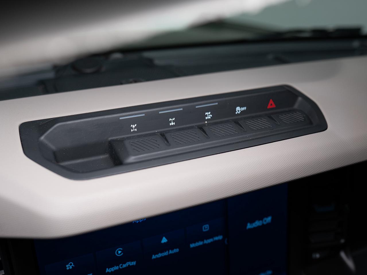 2021 Ford Bronco WILDTRAK | MATTE GREEN | HIGH & LUX PKG Photo