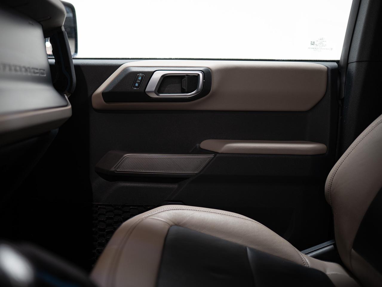 2021 Ford Bronco WILDTRAK | MATTE GREEN | HIGH & LUX PKG Photo