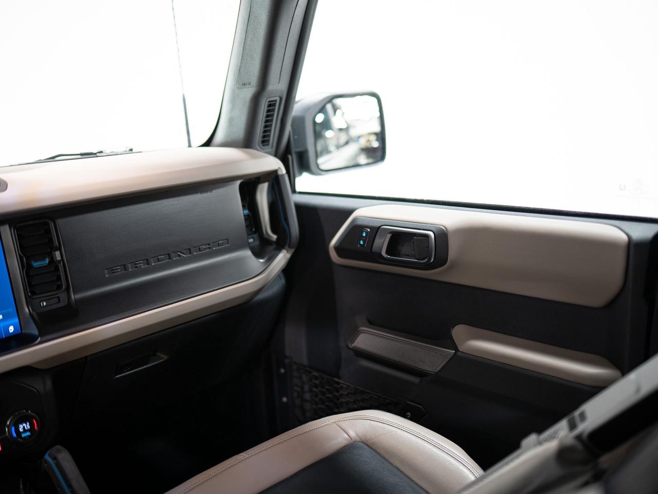 2021 Ford Bronco WILDTRAK | MATTE GREEN | HIGH & LUX PKG Photo