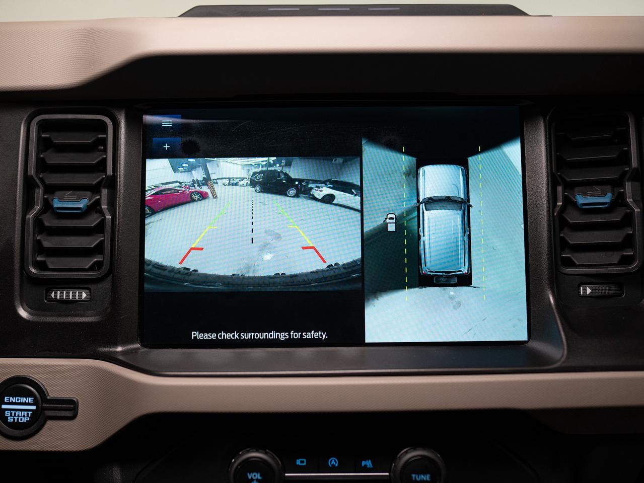 2021 Ford Bronco WILDTRAK | MATTE GREEN | HIGH & LUX PKG Photo