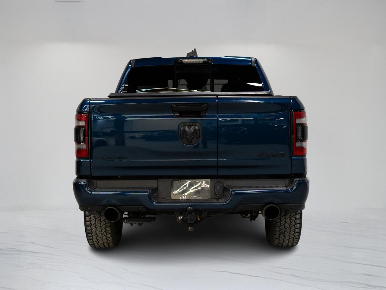 2023 RAM 1500 LIMITED | CREW CAB | NIGHT EDITION | TRAILER TOW Photo