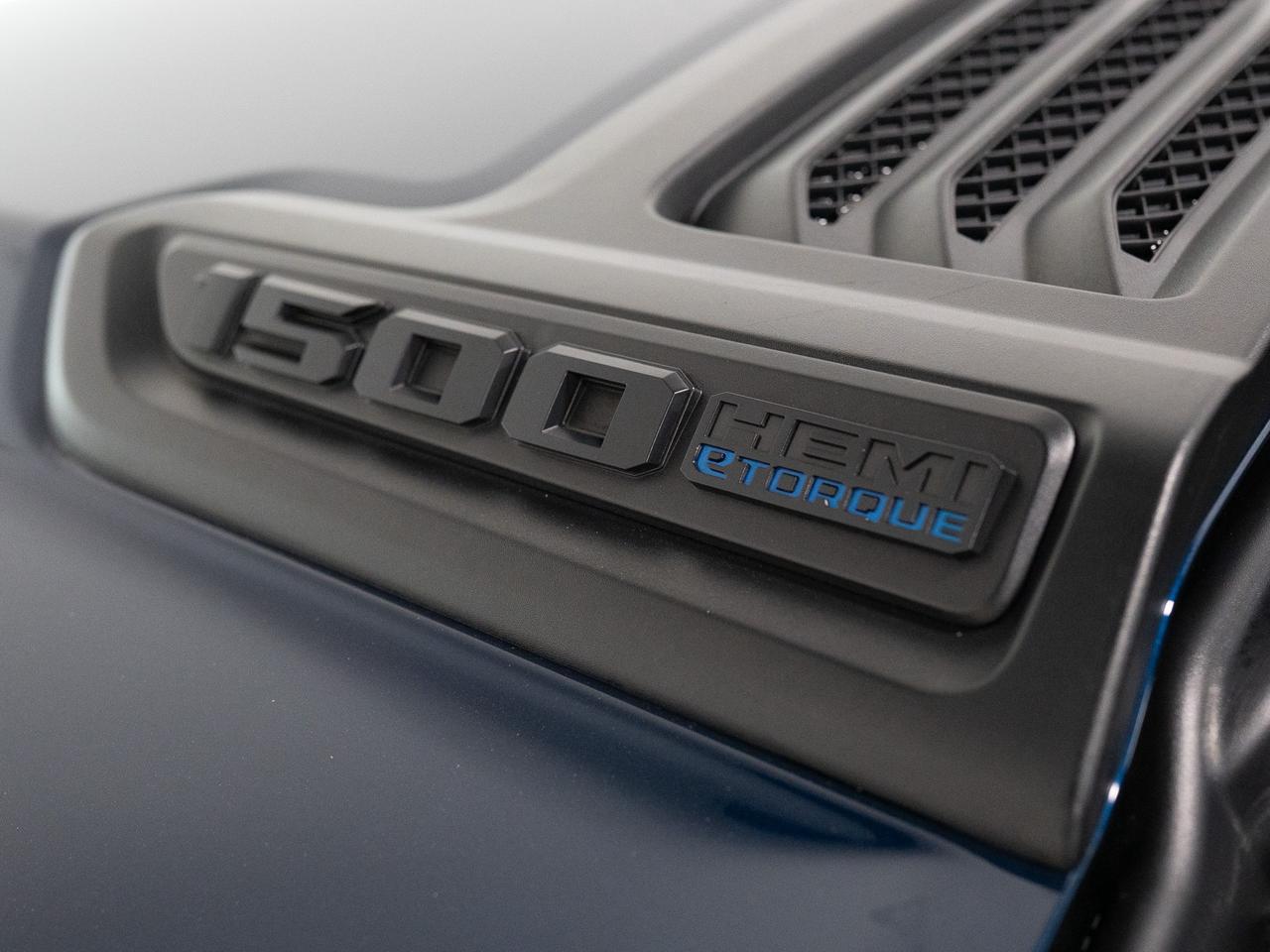 2023 RAM 1500 LIMITED | CREW CAB | NIGHT EDITION | TRAILER TOW Photo