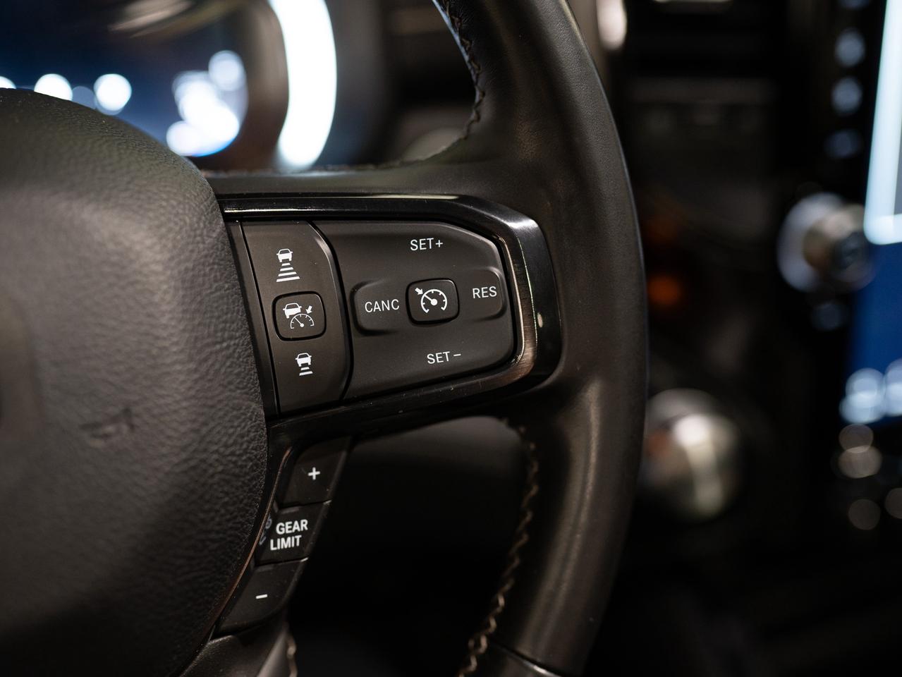 2023 RAM 1500 LIMITED | CREW CAB | NIGHT EDITION | TRAILER TOW Photo