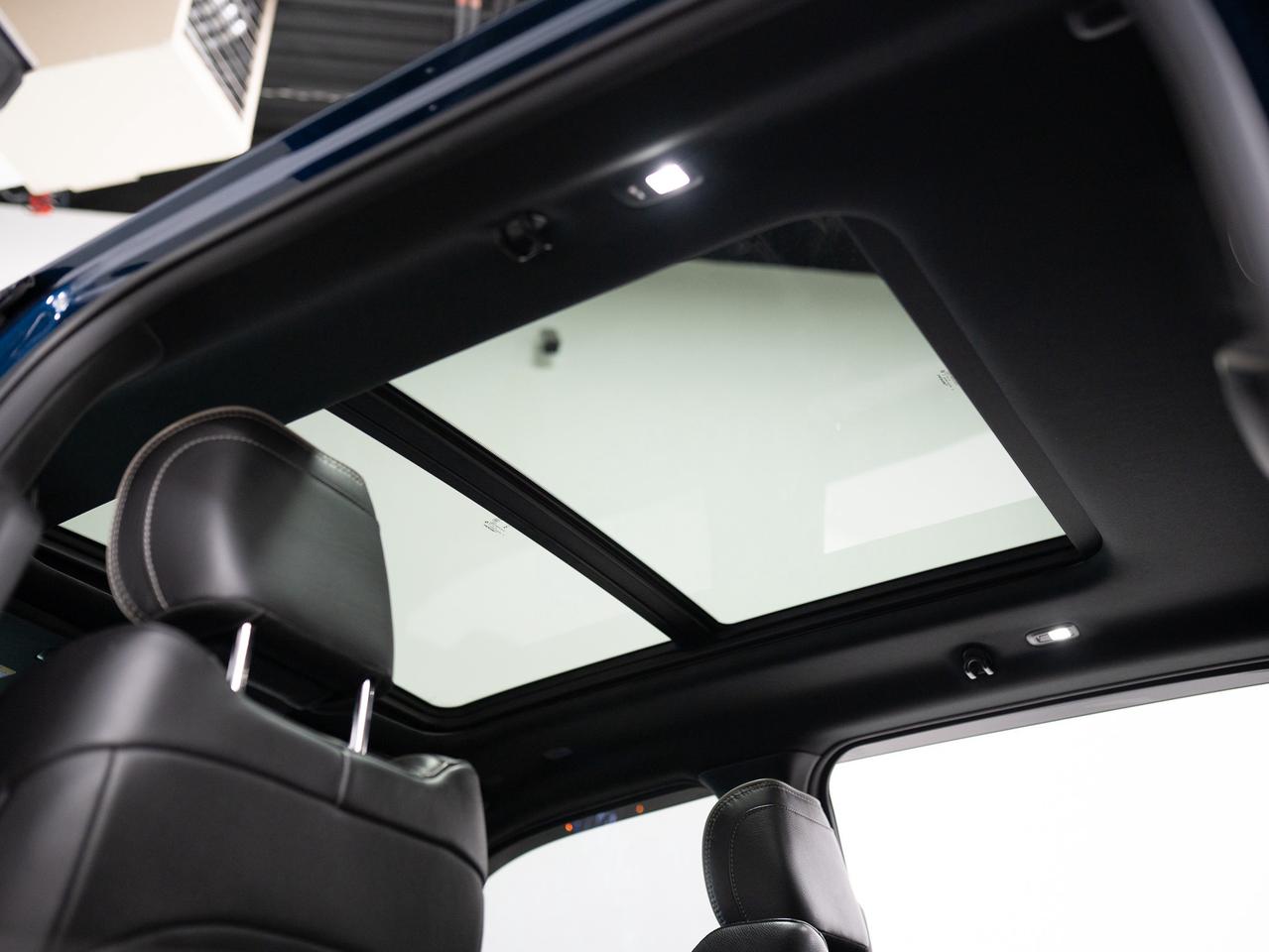 2023 RAM 1500 LIMITED | CREW CAB | NIGHT EDITION | TRAILER TOW Photo