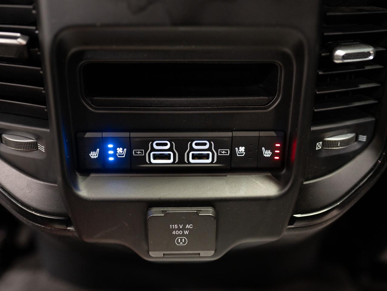 2023 RAM 1500 LIMITED | CREW CAB | NIGHT EDITION | TRAILER TOW Photo