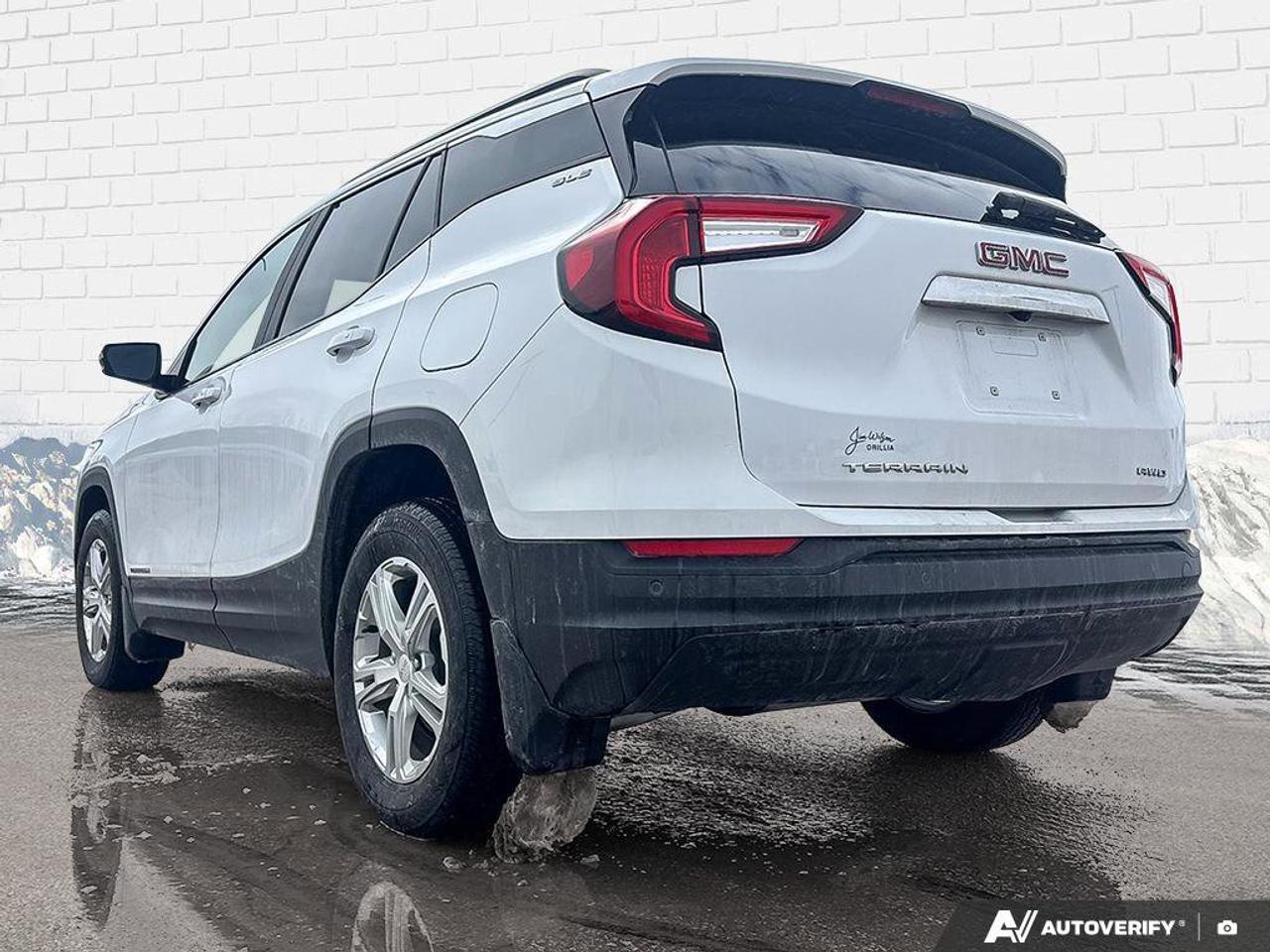 2024 GMC Terrain SLE Photo4