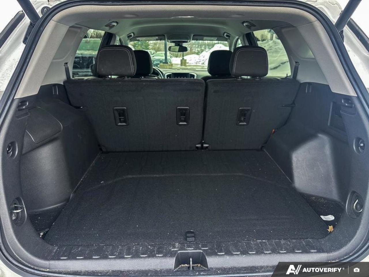 2024 GMC Terrain SLE Photo