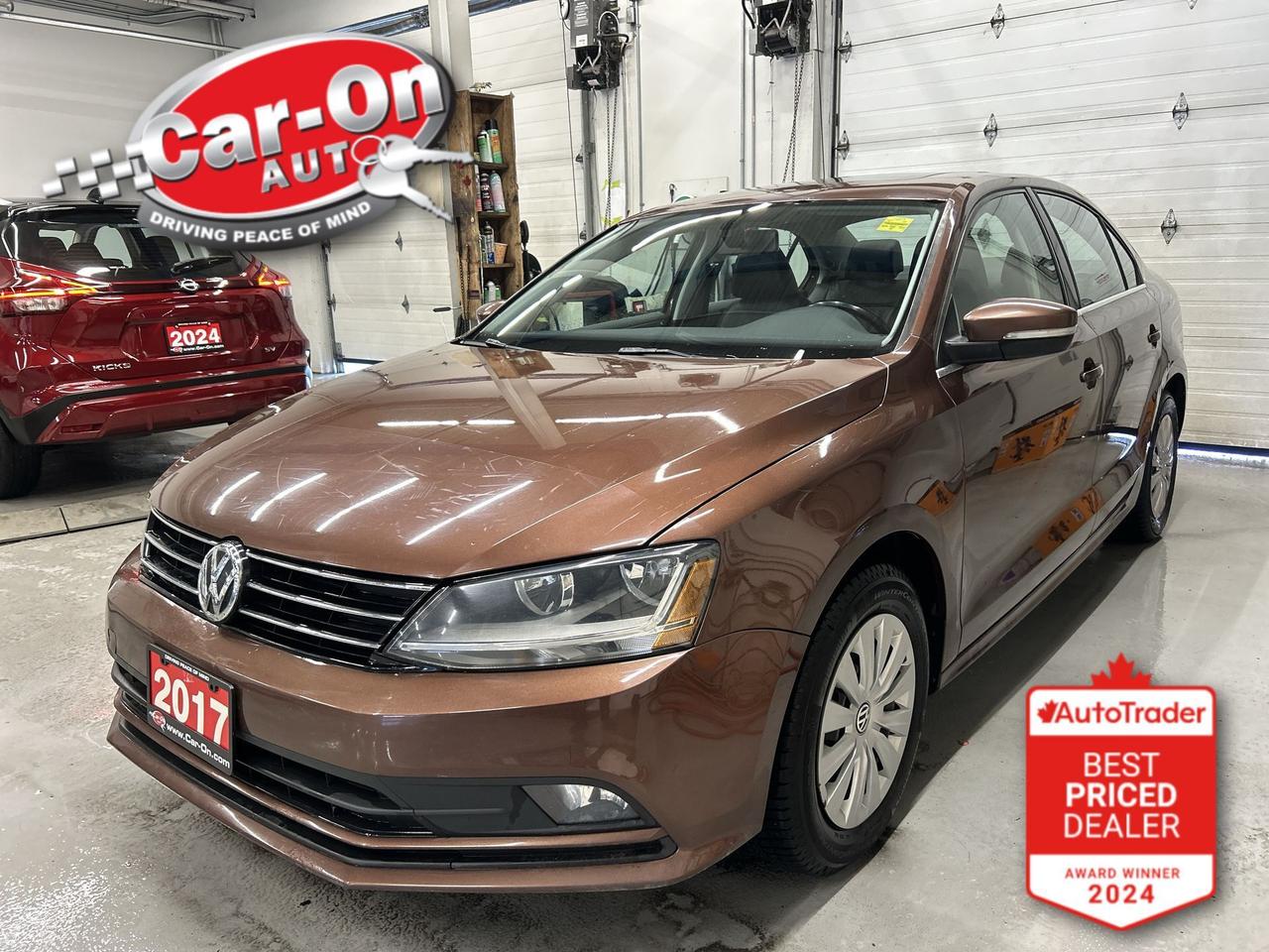 2017 Volkswagen Jetta HIGHLINE | HTD LEATHER |SUNROOF | CARPLAY | CRUISE Photo0