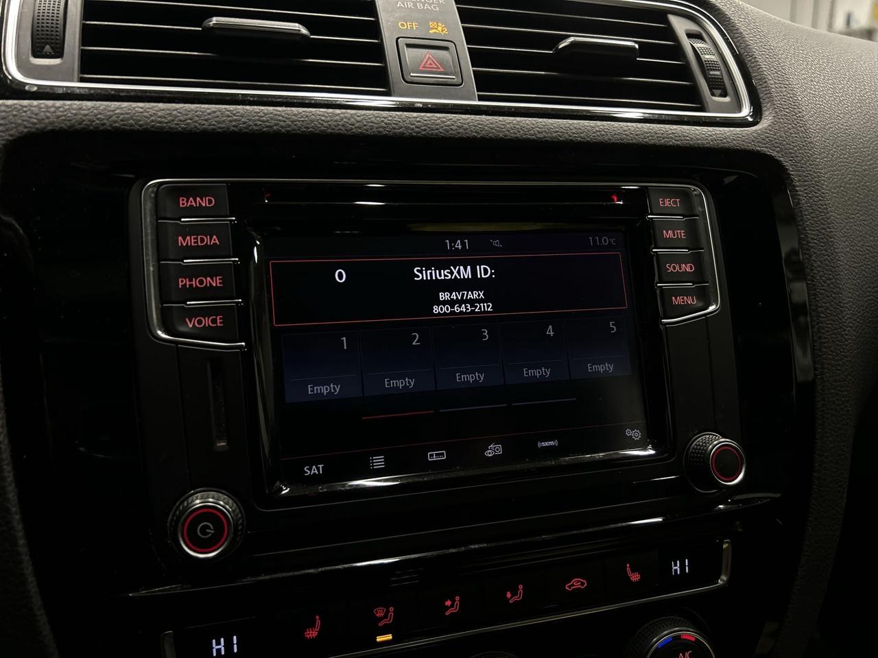 2017 Volkswagen Jetta HIGHLINE | HTD LEATHER |SUNROOF | CARPLAY | CRUISE Photo