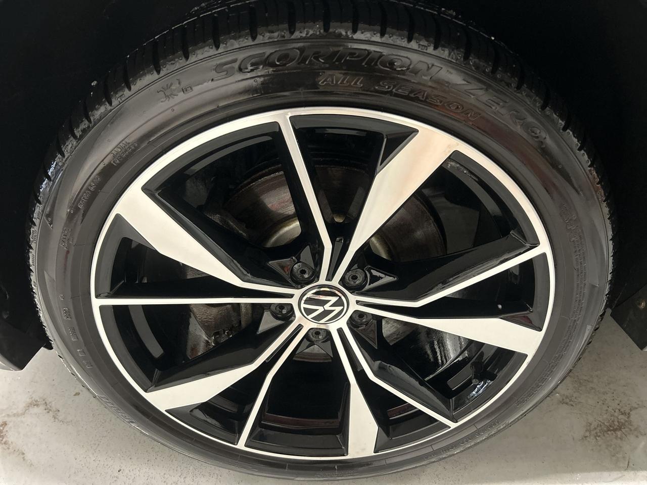 2024 Volkswagen Tiguan HIGHLINE RLINE AWD | COOLED LEATHER | PANO ROOF Photo4