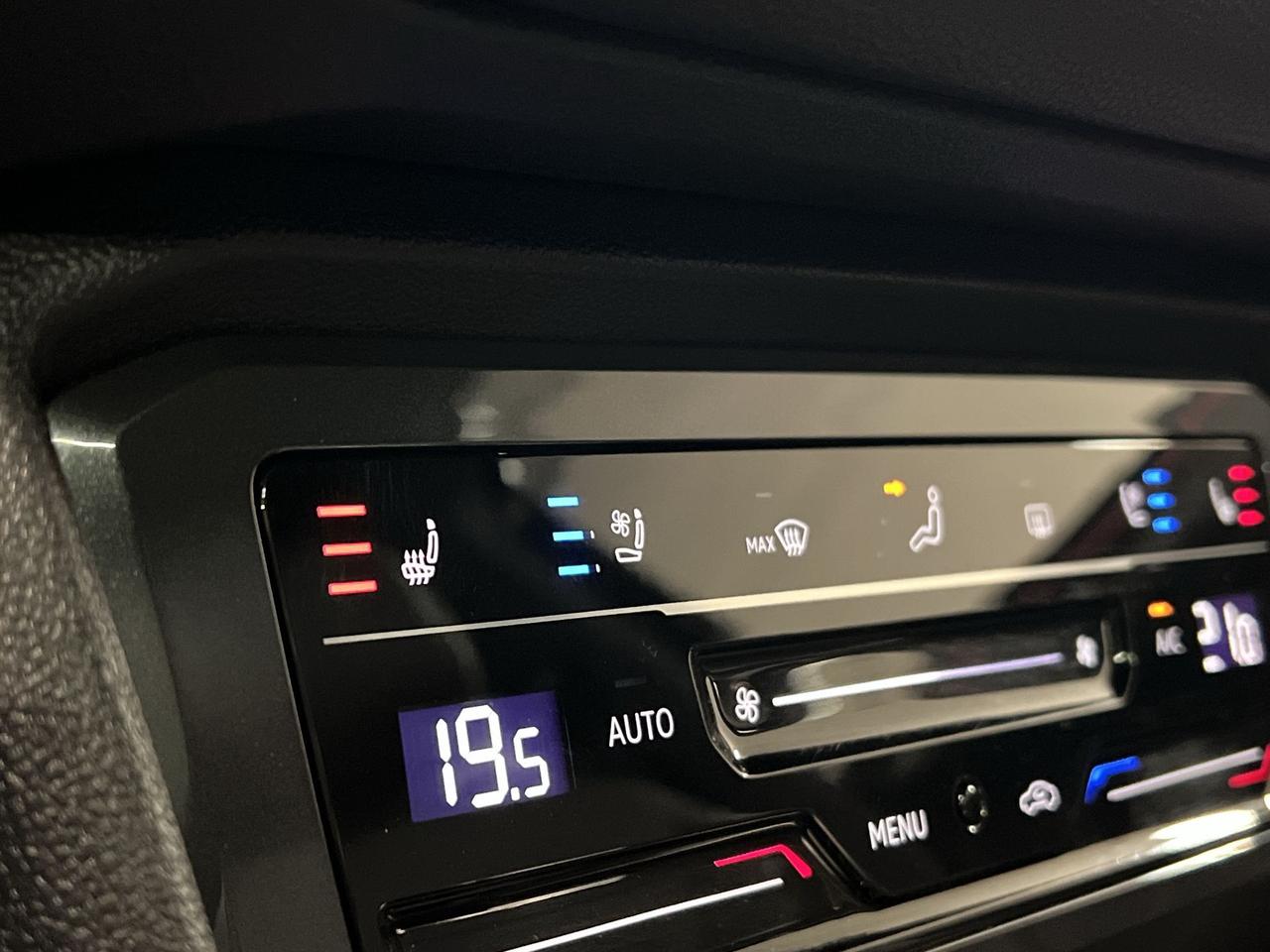 2024 Volkswagen Tiguan HIGHLINE RLINE AWD | COOLED LEATHER | PANO ROOF Photo