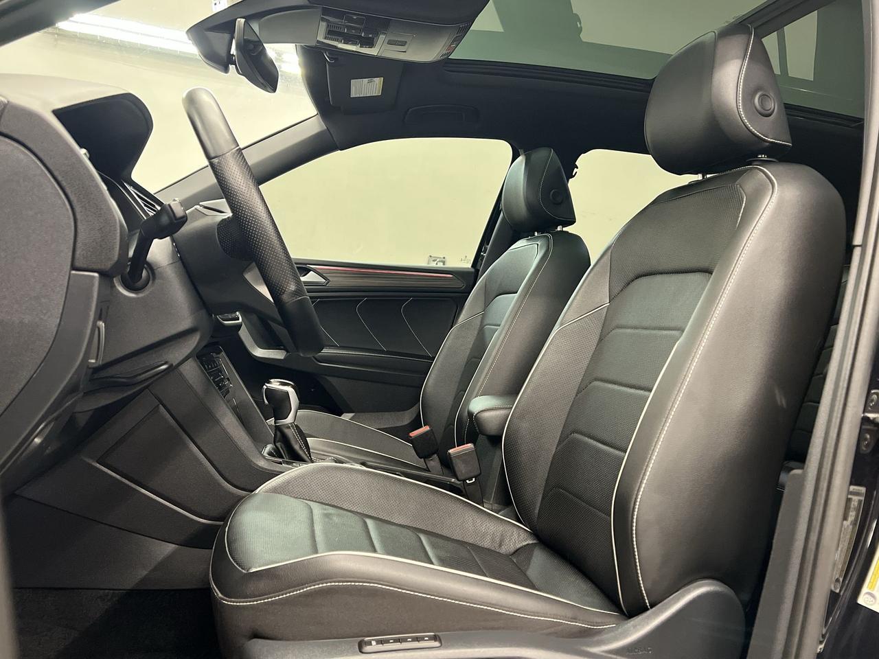 2024 Volkswagen Tiguan HIGHLINE RLINE AWD | COOLED LEATHER | PANO ROOF Photo