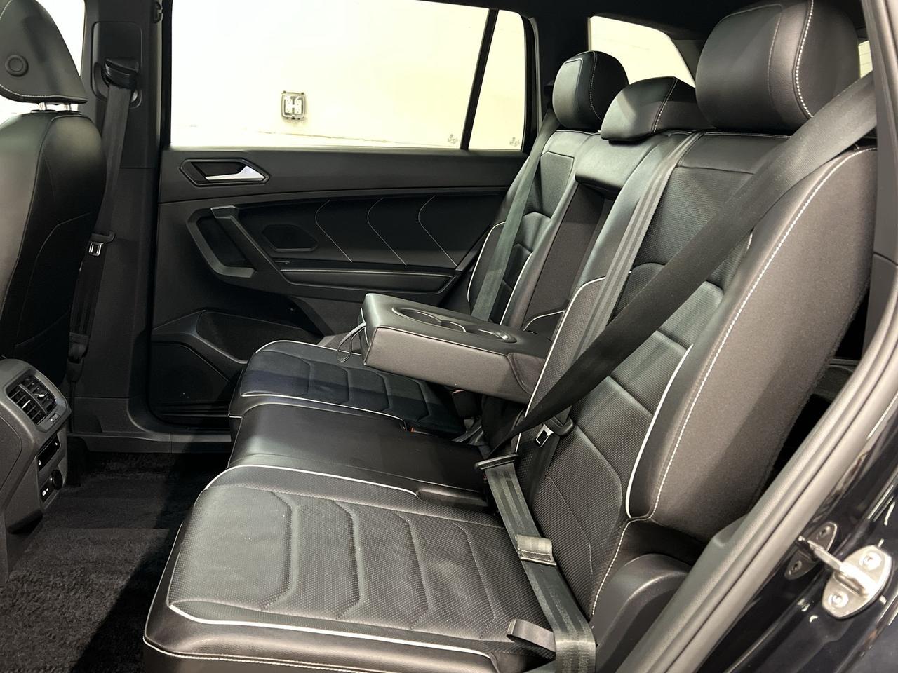 2024 Volkswagen Tiguan HIGHLINE RLINE AWD | COOLED LEATHER | PANO ROOF Photo