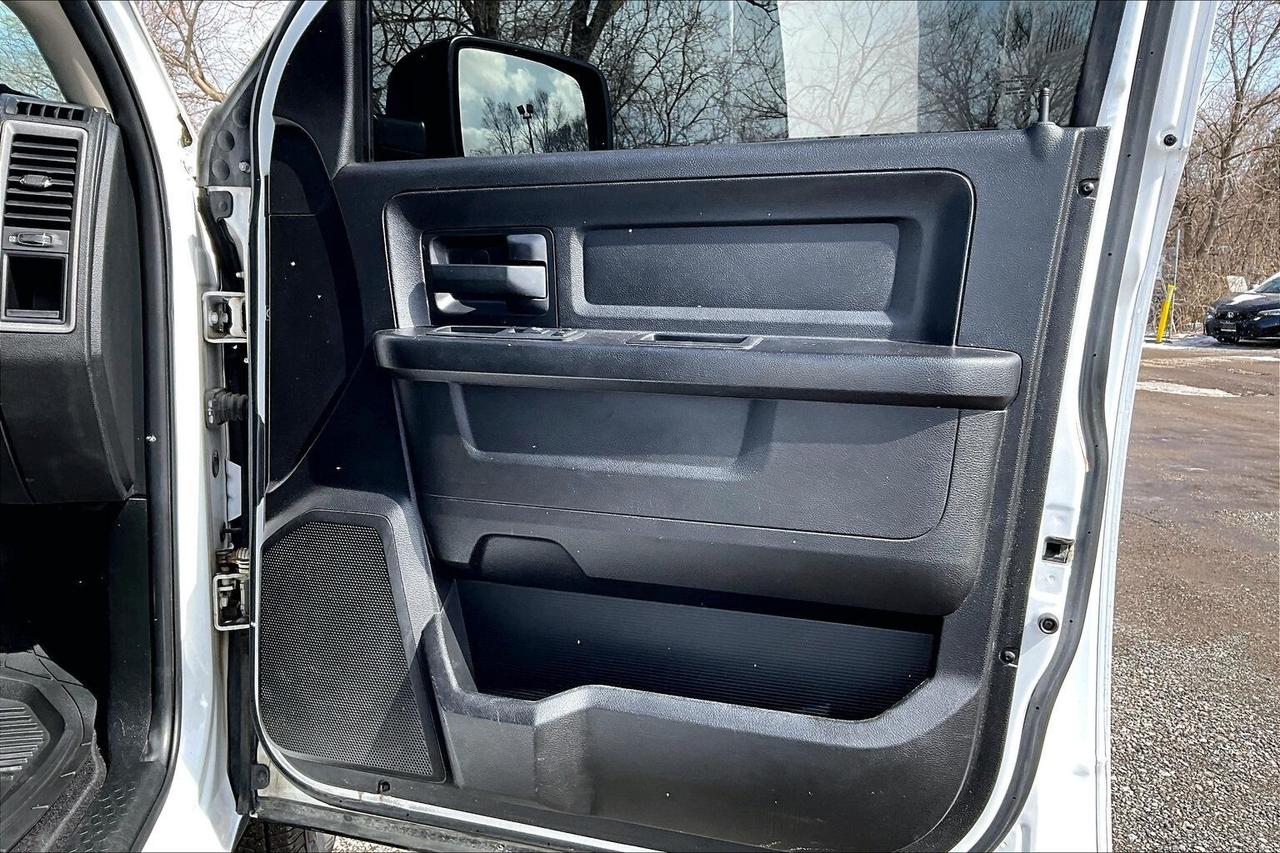 2018 RAM 1500 SXT Quad Cab V8 | AS IS | 4X4 Photo