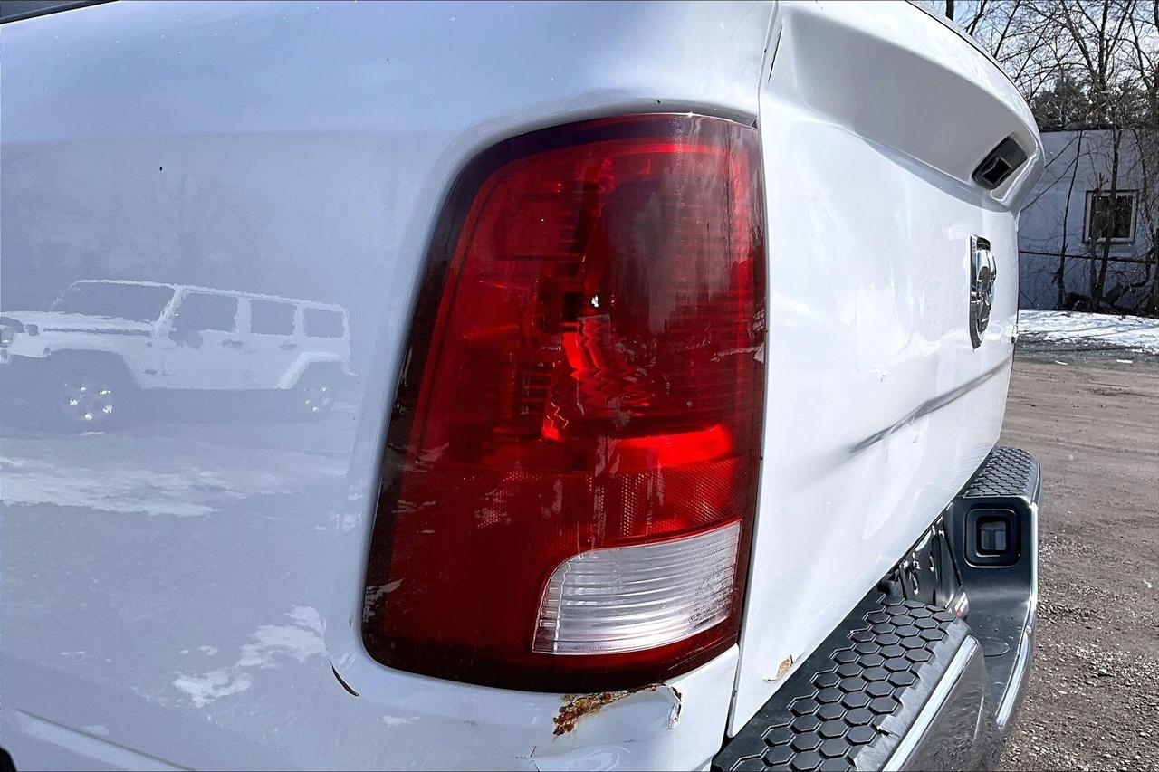 2018 RAM 1500 SXT Quad Cab V8 | AS IS | 4X4 Photo