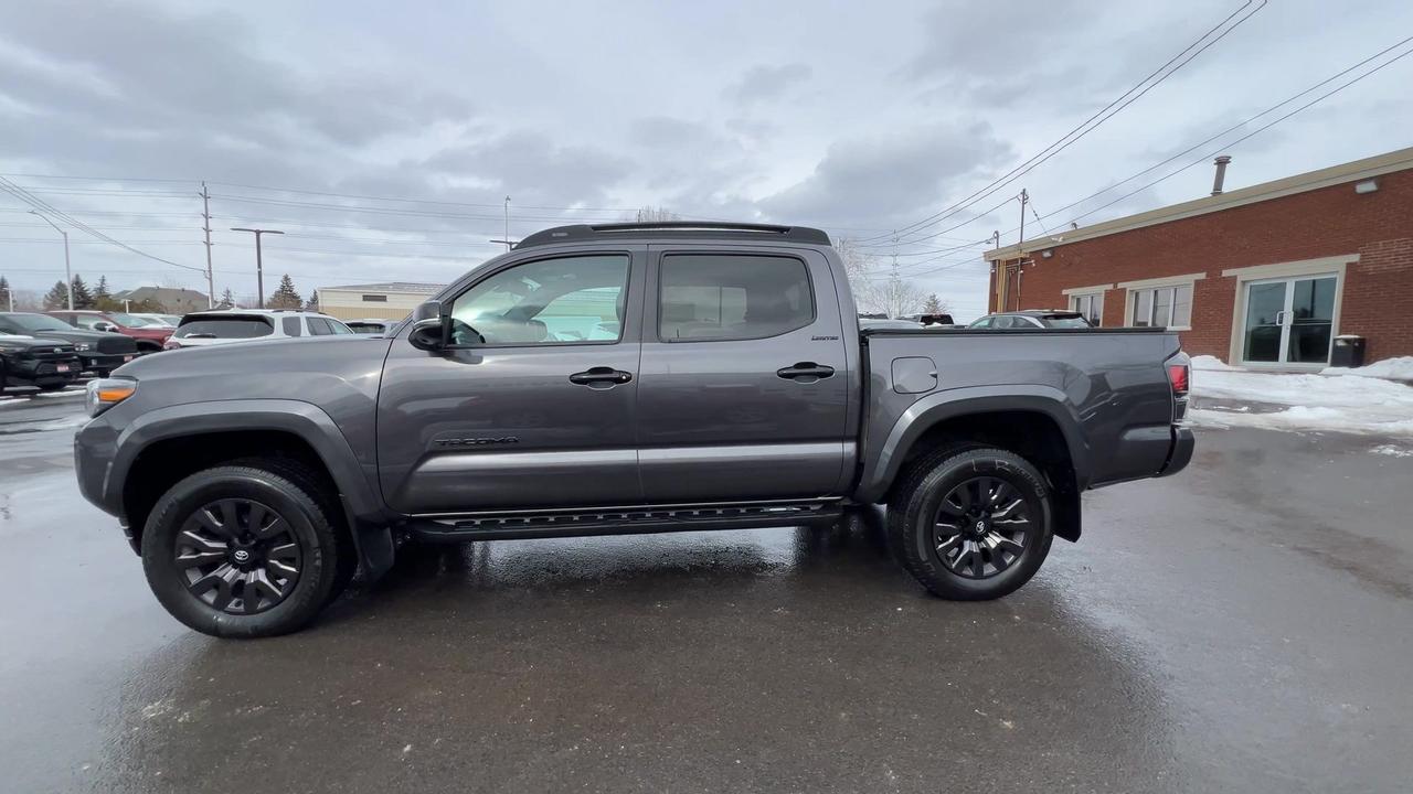 2023 Toyota Tacoma NIGHTSHADE 4X4 | DBL CAB | HTD LEATHER | SUNROOF Photo