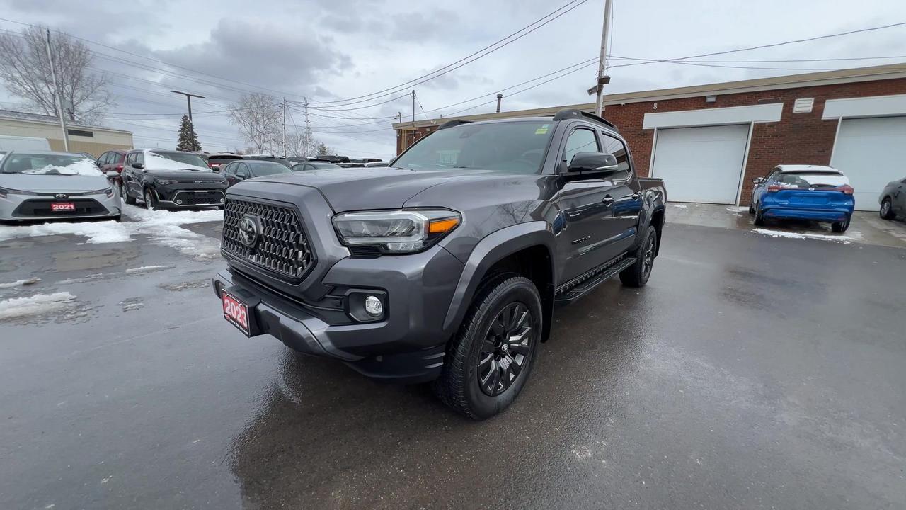 2023 Toyota Tacoma NIGHTSHADE 4X4 | DBL CAB | HTD LEATHER | SUNROOF Photo3