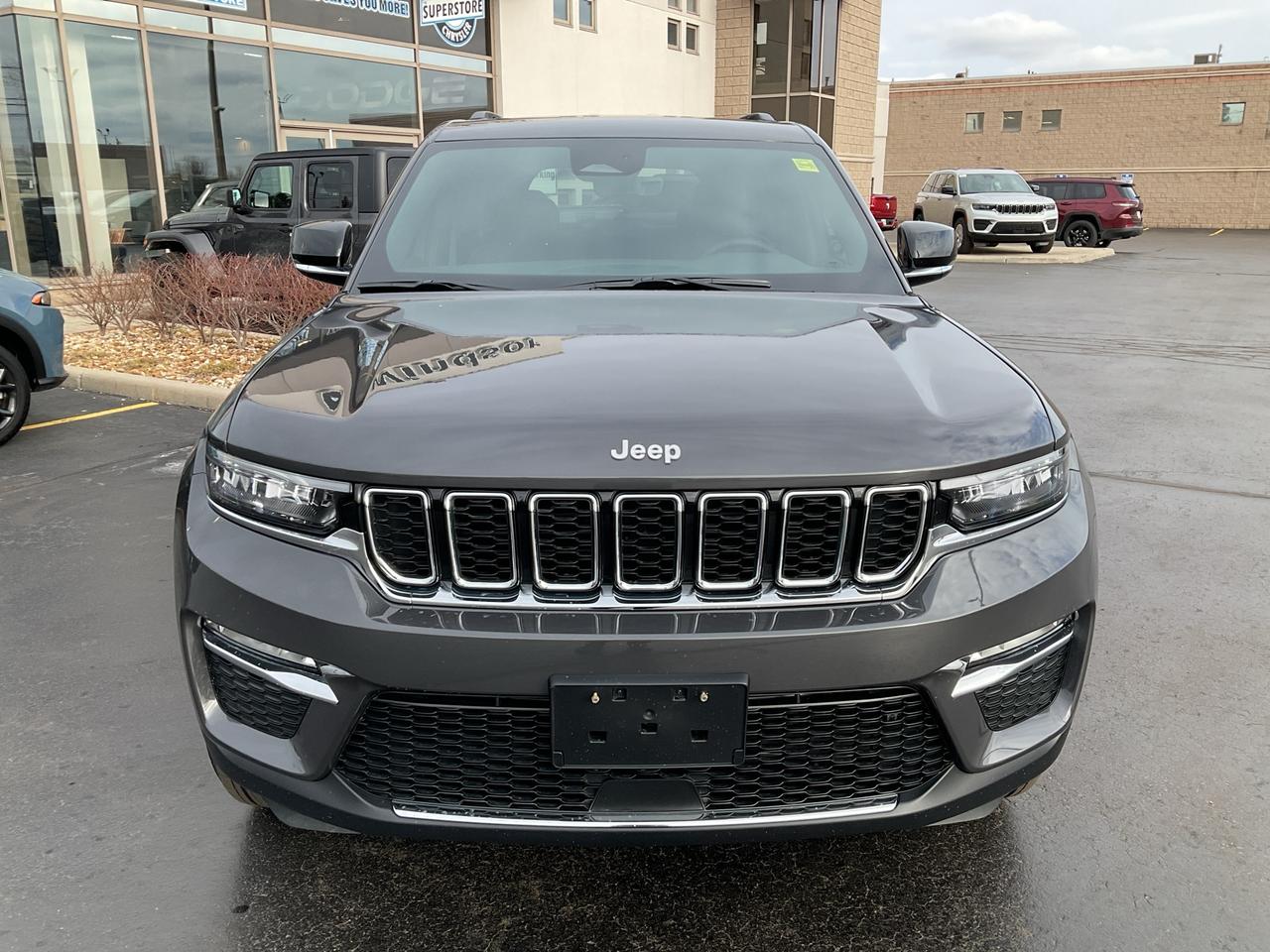 2025 Jeep Grand Cherokee  Photo