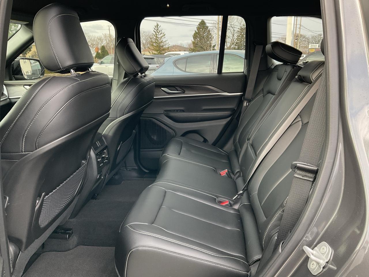 2025 Jeep Grand Cherokee  Photo