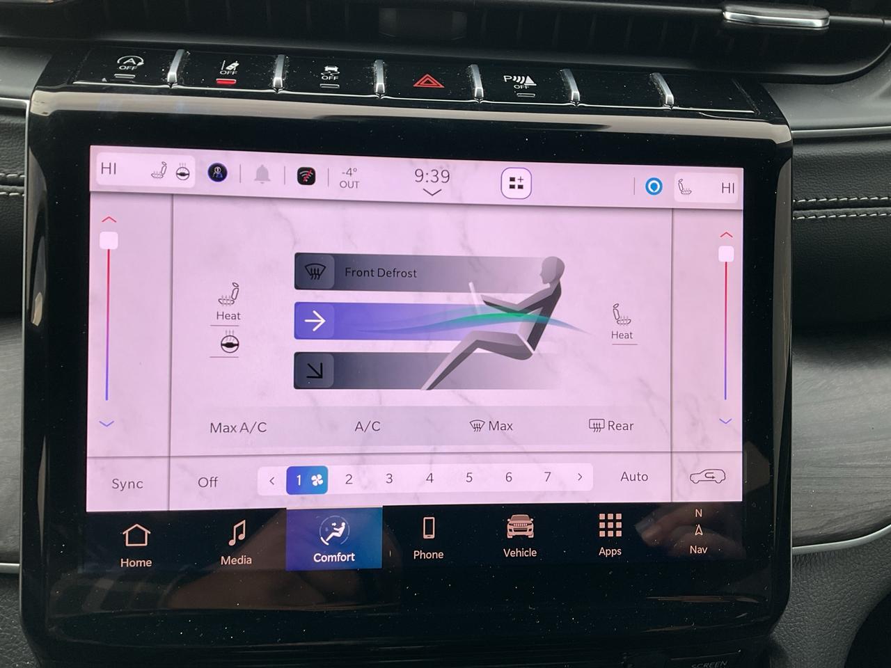 2025 Jeep Grand Cherokee  Photo