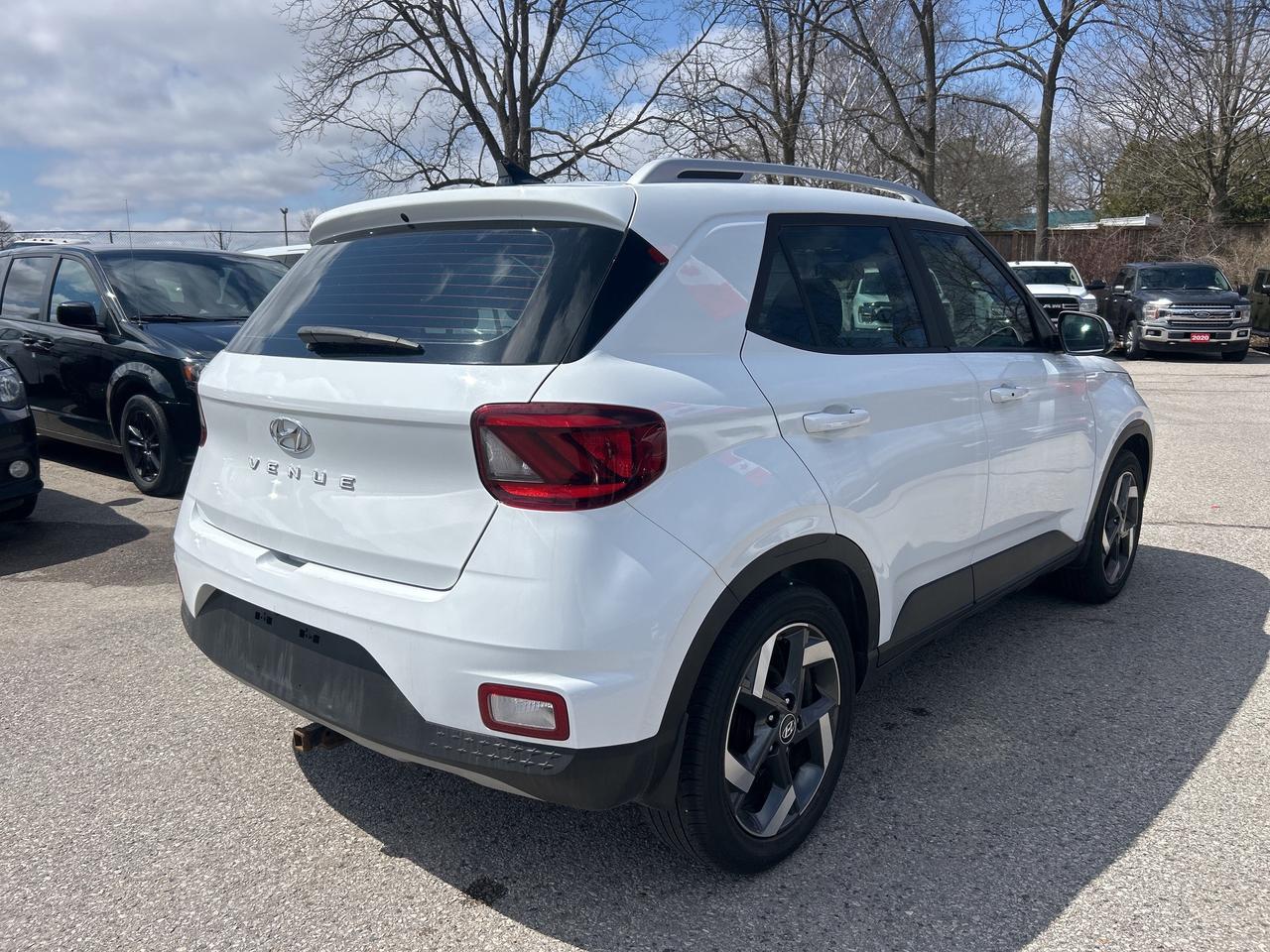 2021 Hyundai Venue TREND, CLEAN CARFAX, HEATED SEATS & STEERING WHEEL - Photo #6
