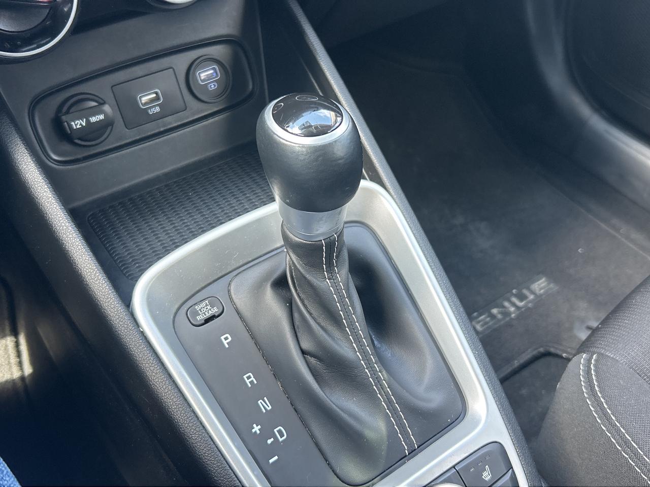 2021 Hyundai Venue TREND, CLEAN CARFAX, HEATED SEATS & STEERING WHEEL - Photo #17