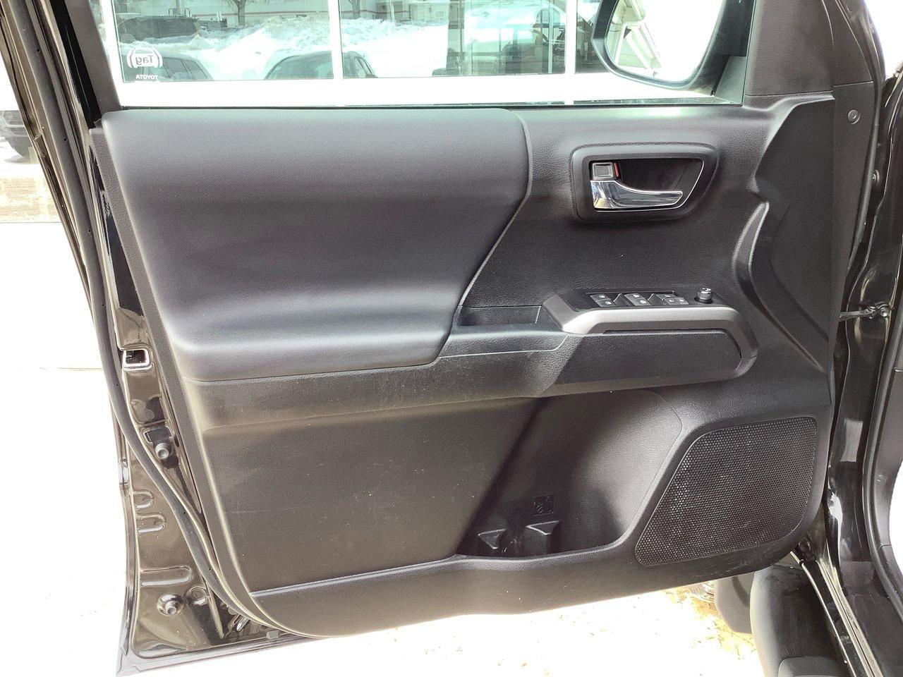 2022 Toyota Tacoma TRD Sport Photo