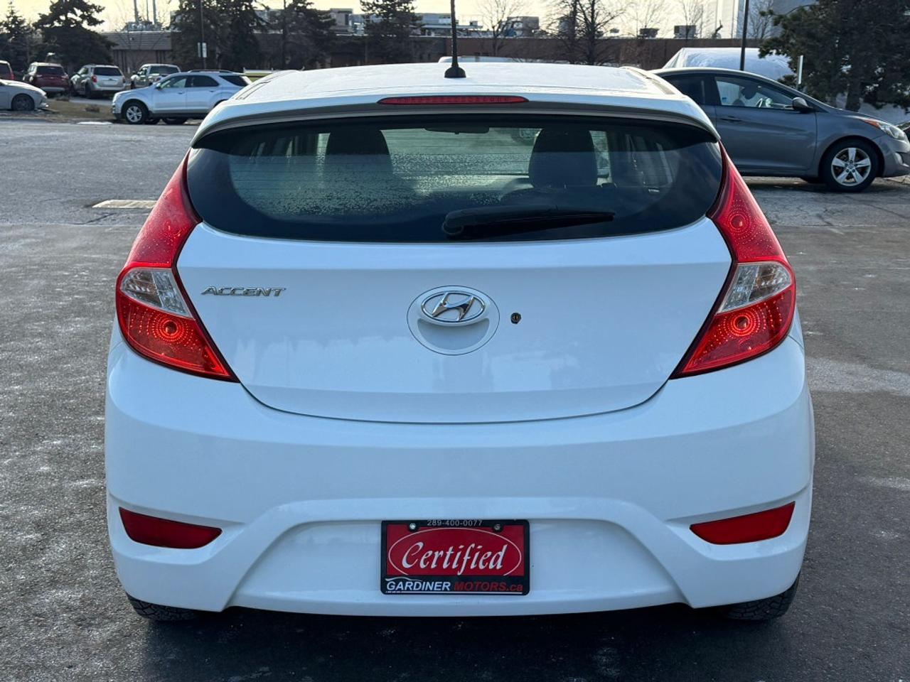 2017 Hyundai Accent 4dr Sedan Automatic GL Photo2