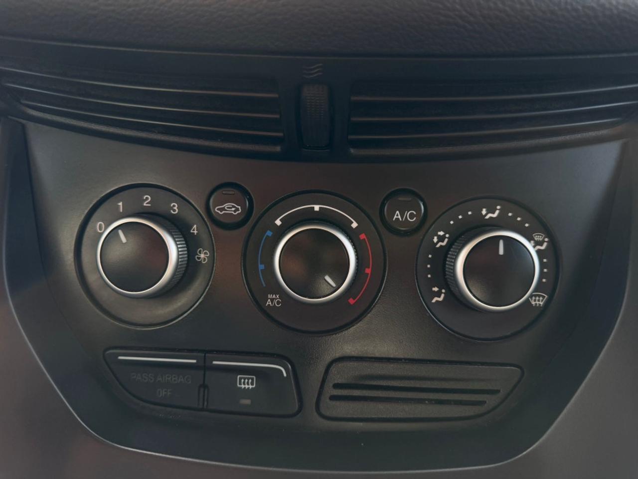 2013 Ford Escape SE 4dr Front-wheel Drive Automatic Photo