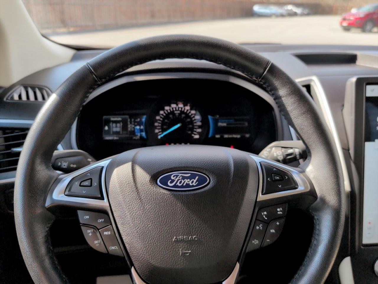 2023 Ford Edge SEL  **CLEAN CARFAX - LOW KMS** Photo