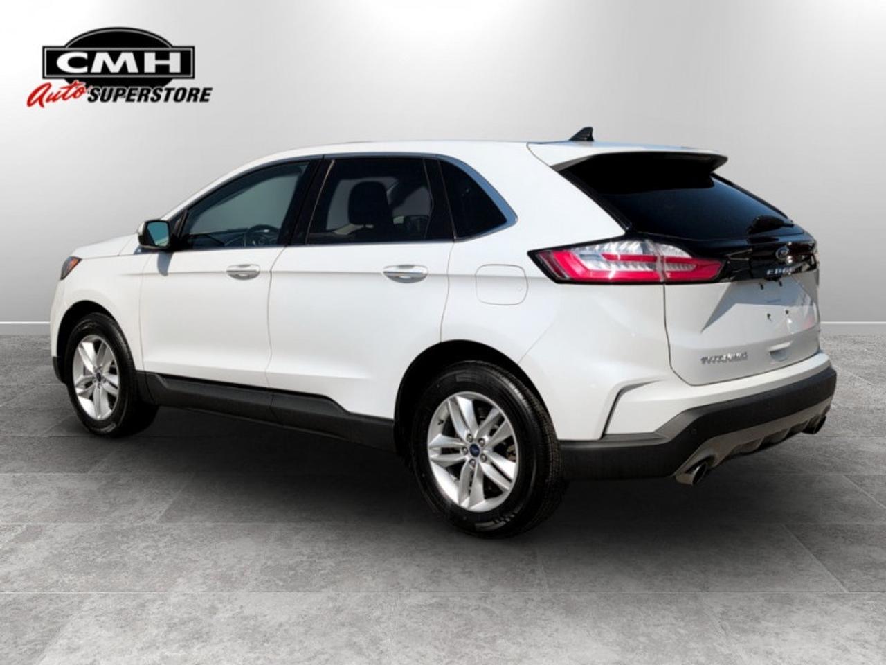 2021 Ford Edge Titanium  **LEATHER - PANO ROOF** Photo