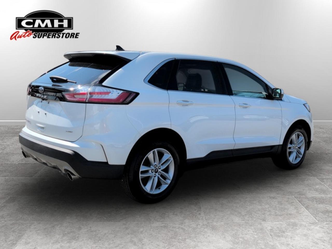 2021 Ford Edge Titanium  **LEATHER - PANO ROOF** Photo