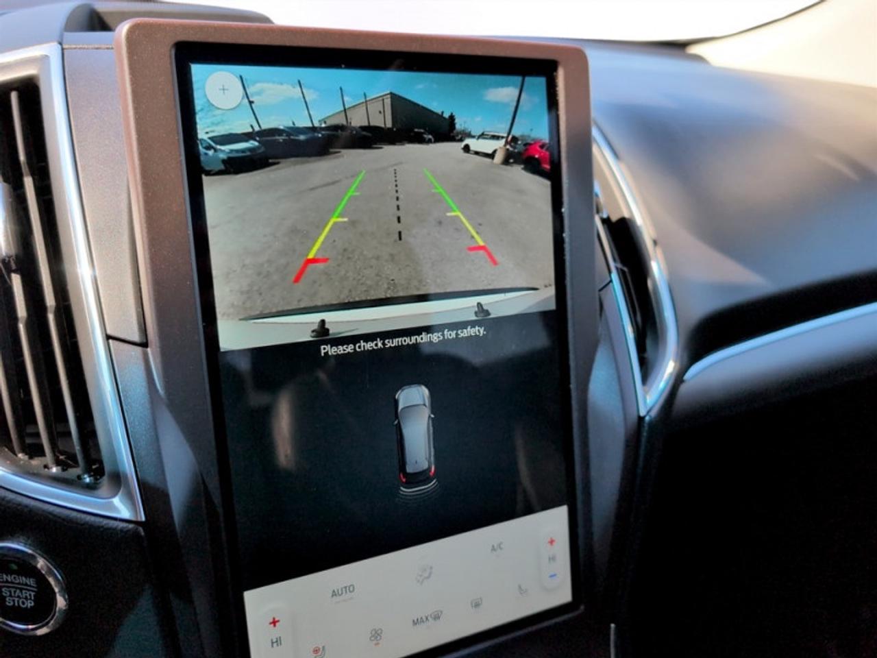 2021 Ford Edge Titanium  **LEATHER - PANO ROOF** Photo