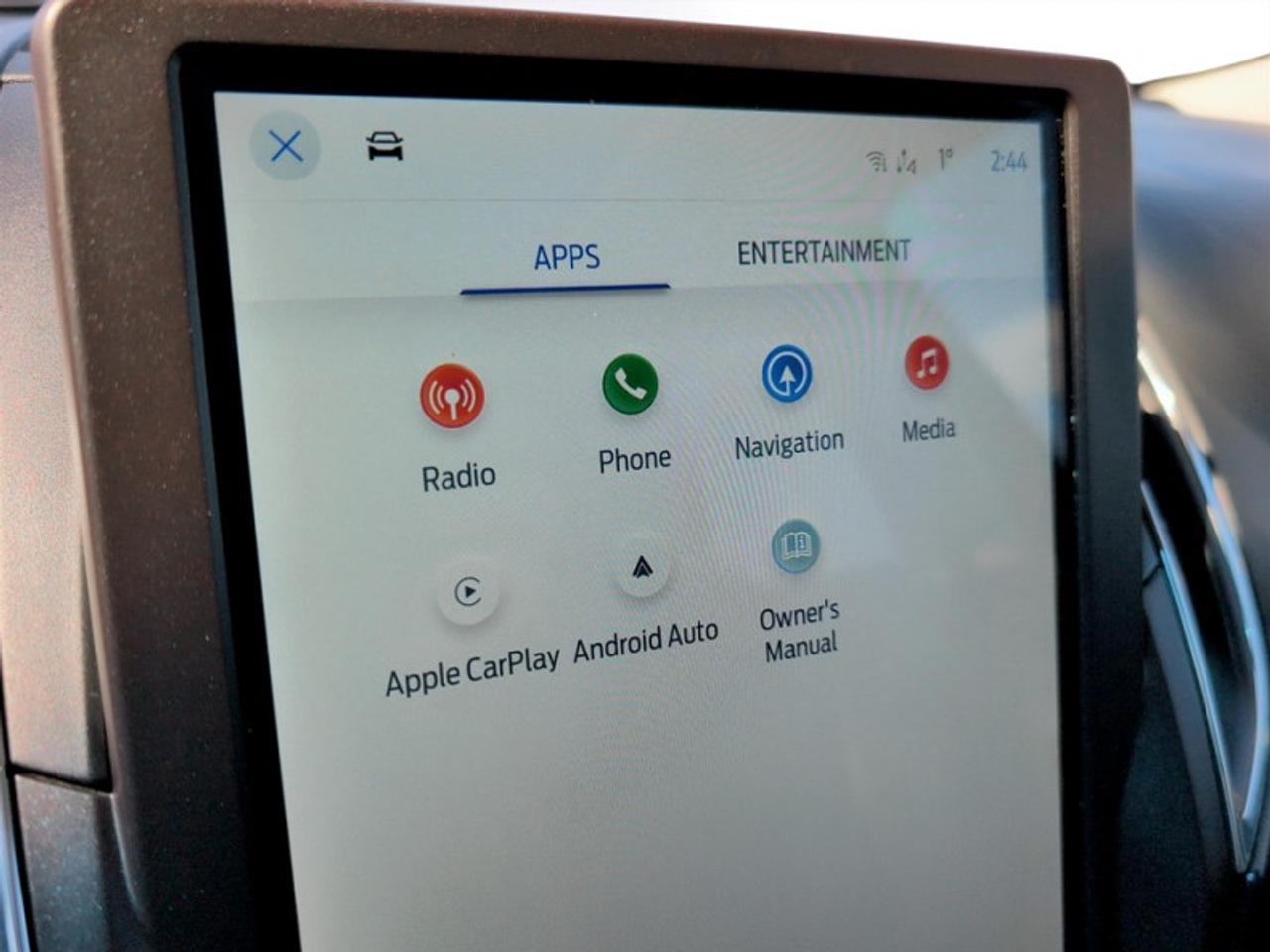 2021 Ford Edge Titanium  **LEATHER - PANO ROOF** Photo