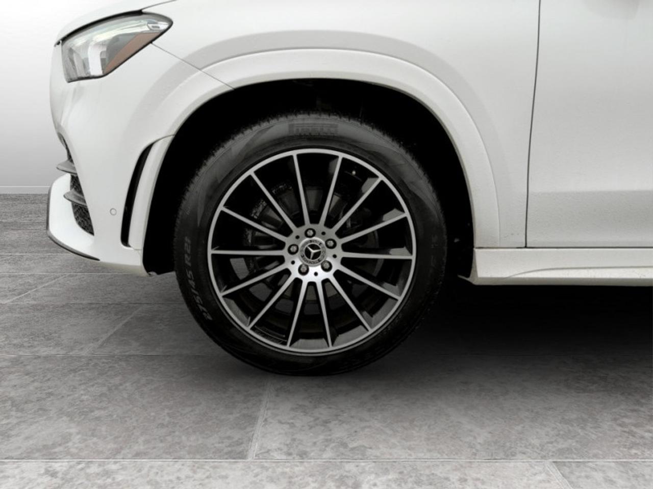 2021 Mercedes-Benz GLE 350 4MATIC®  **VERY CLEAN** Photo
