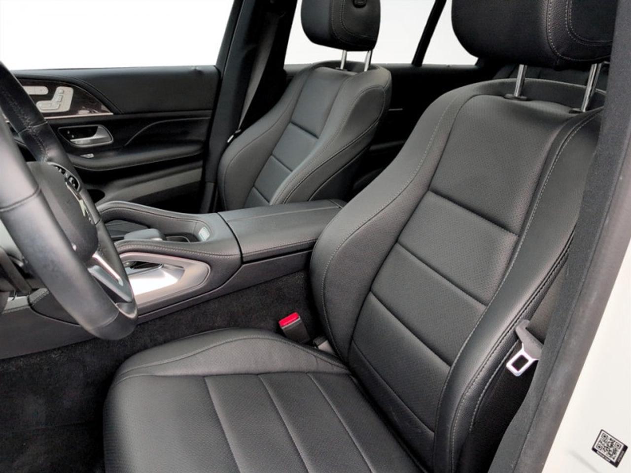 2021 Mercedes-Benz GLE 350 4MATIC®  **VERY CLEAN** Photo